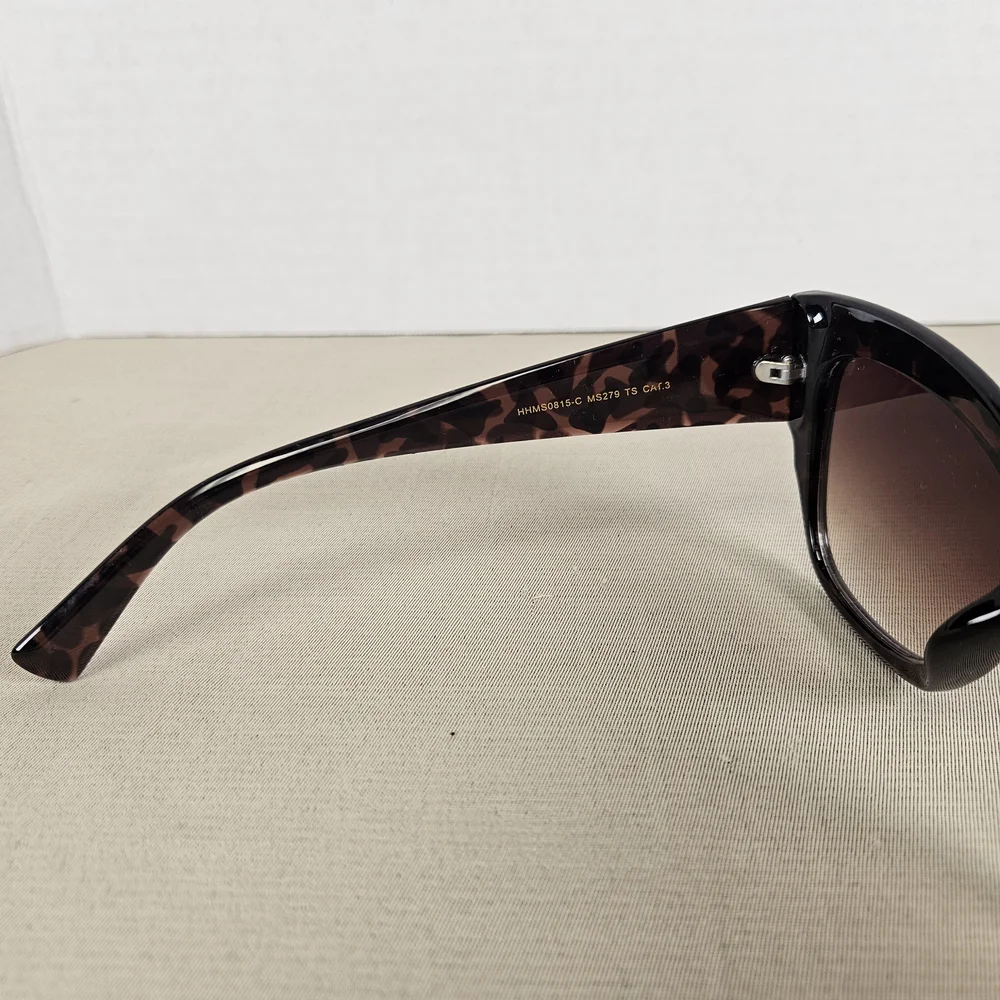 Martha Stewart Tortoiseshell Cat Eye Sunglasses with Brown Gradient Lenses